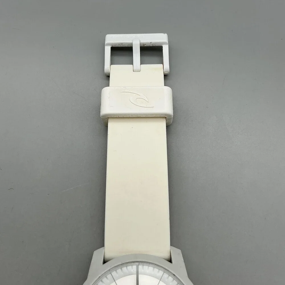 Rip Curl Classic Surf Mens Watch 40mm White Dial Rubber Band 100M WR New Battery